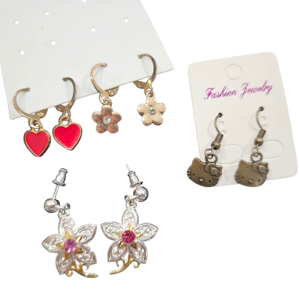 Lot Of Smaller Dangle Earrings Flowers Hello Kitty